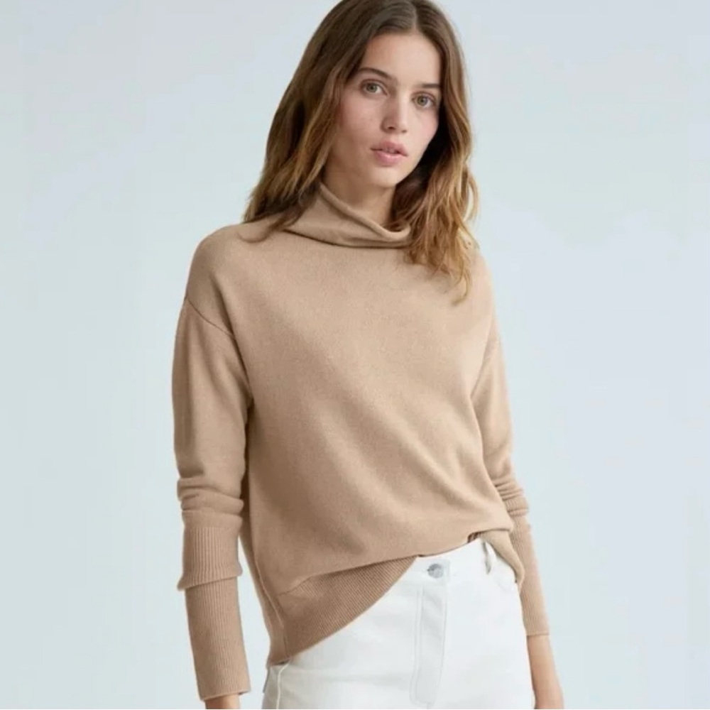 Aritzia Wilfred Cyprie Mock Neck Sweater Size Medium Camel Tan Merino Wool
